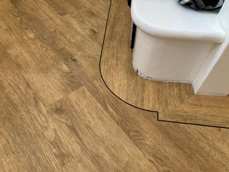 J2 Flooring Natural Timbers Standard Plank - Carpenters Oak - fitted on 45 degree with border and perimeter contrasting strip